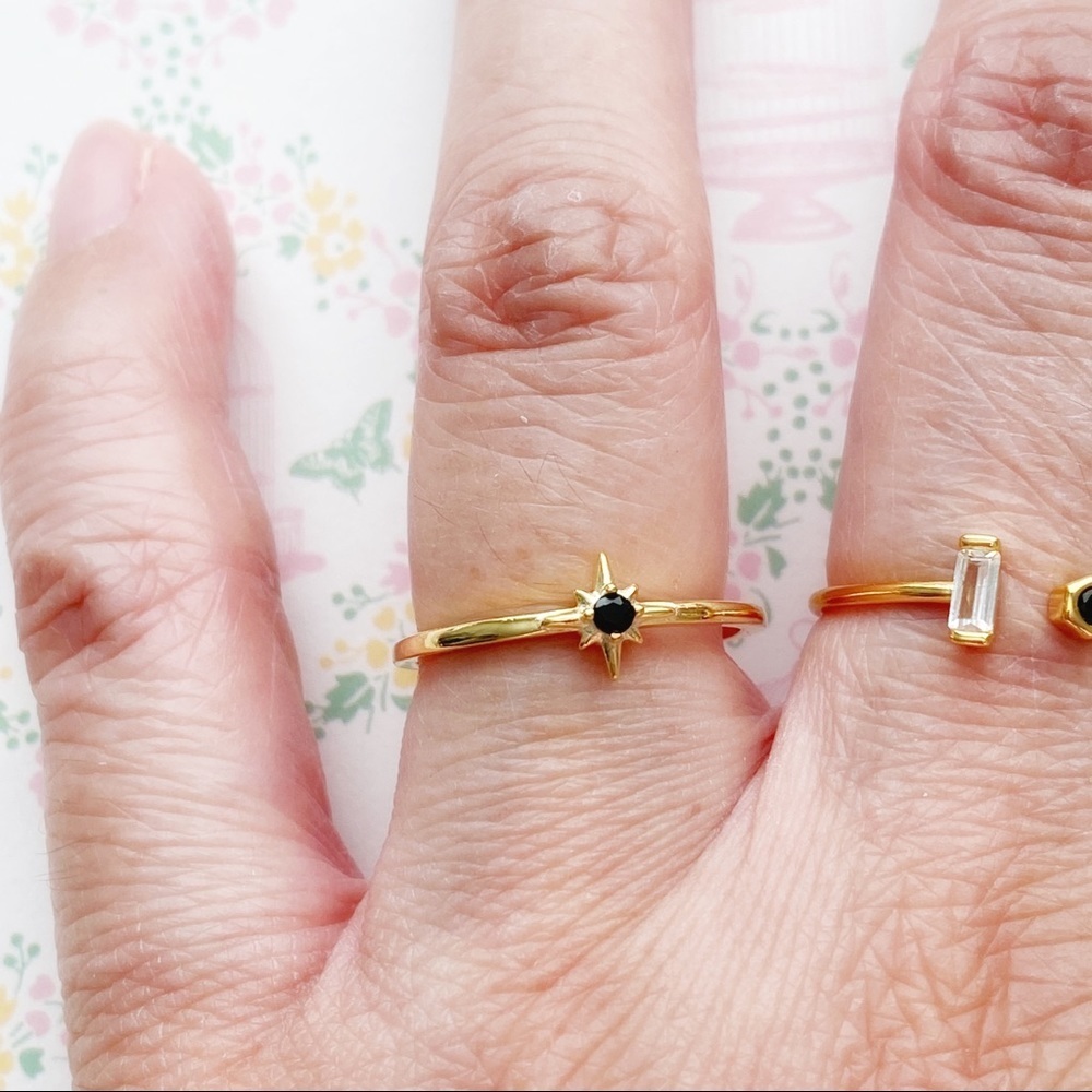 Twilight Star Black Stone Gold Tone Ring 925 Sz 6